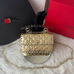Bolsa Valentino rock stud