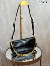 Bolsa Prada Re edition 2002.