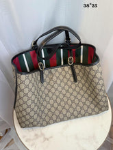 Bolsa Gucci Emblem
