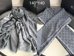 Lenço / pashmina Gucci
