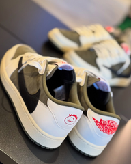 Travis Scott x Air Jordan 1 Low OG SP Medium Olive