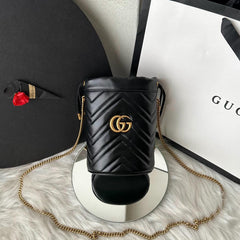 Bolsa Gucci Marmont Bucket