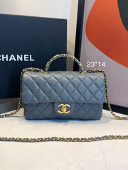 Bolsa Chanel Classic doublé flap com alça de mão