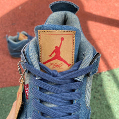 AIR JORDAN 4/Levi’s