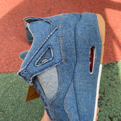 AIR JORDAN 4/Levi’s