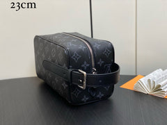 Necessaire Locker Dopp Kit