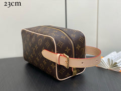 Necessaire Locker Dopp Kit